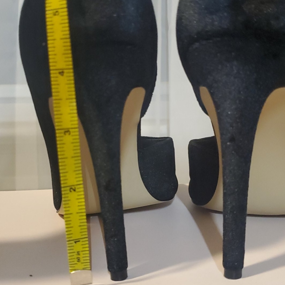 Midnight Heels - Picture 4 of 8
